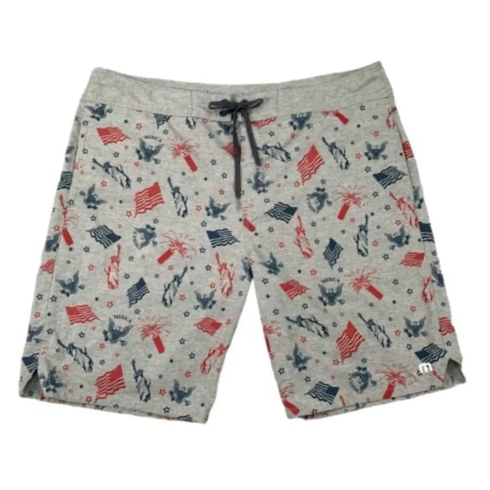 Travis Mathew Board Shorts Mens July 4th American Flag Patriotic USA Flag Sz 34